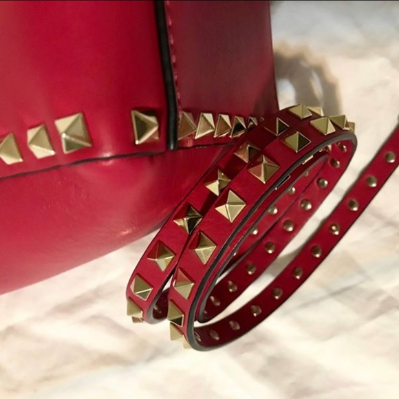 VALENTINO Fuchsia Leather Rockstud Tote - Picture 3 of 8